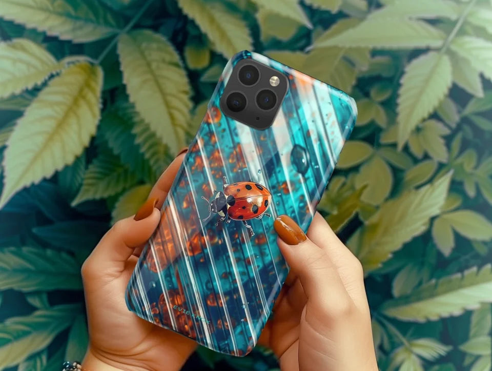 iPhone11_SnapCase_Mockup_w_Woman22