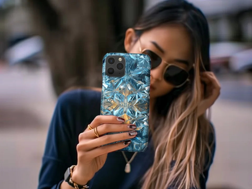 iPhone11_SNAP_Mockup_w_Woman_01