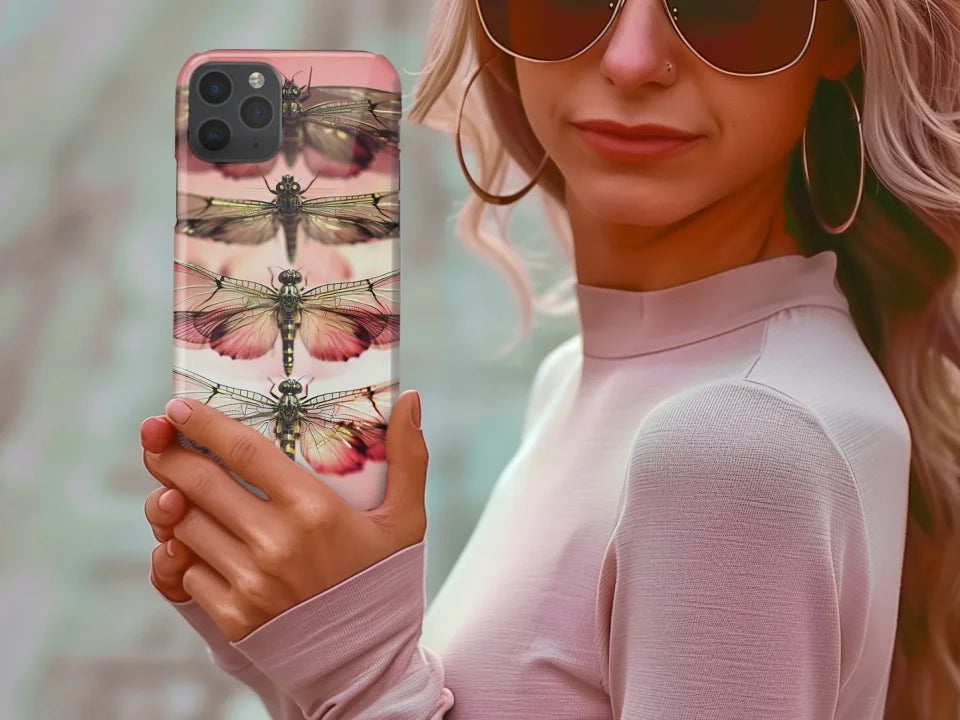 iPhoneCase_Mockup_w_Woman_14_R1
