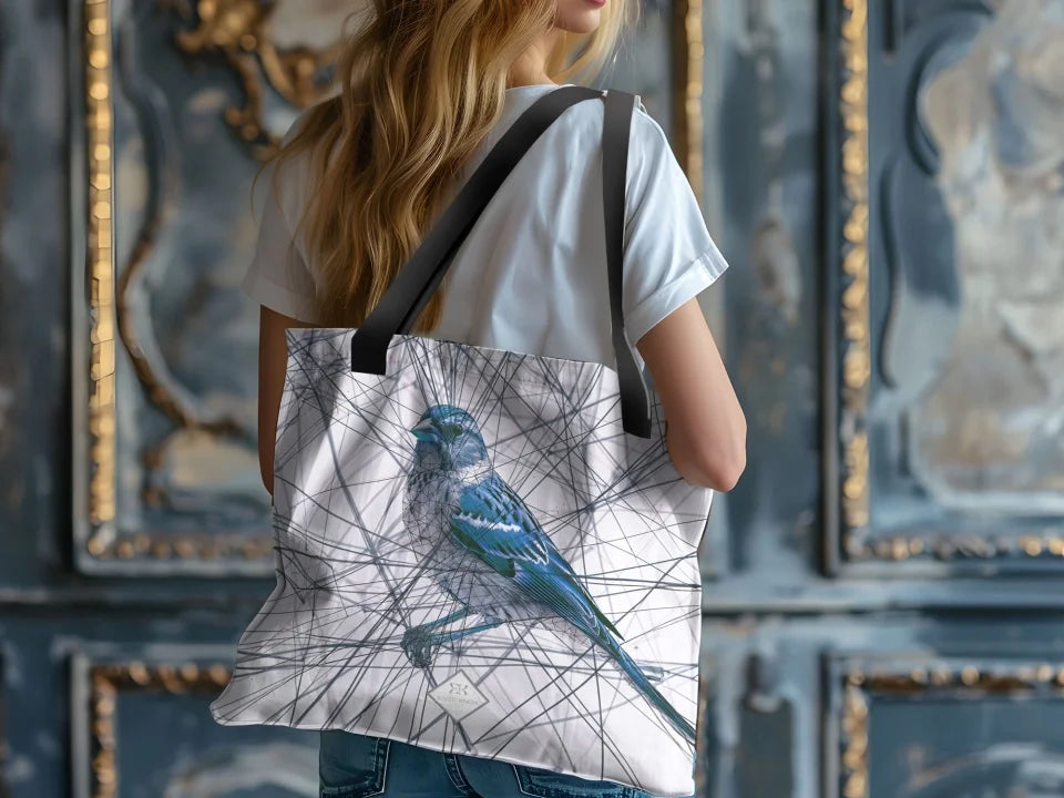 ToteBag_Mockup_wWoman_06